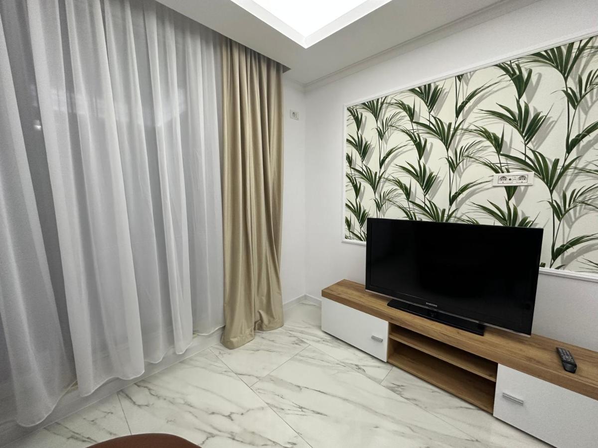 Golden Garden Luxury Apartment In בוקרשט מראה חיצוני תמונה