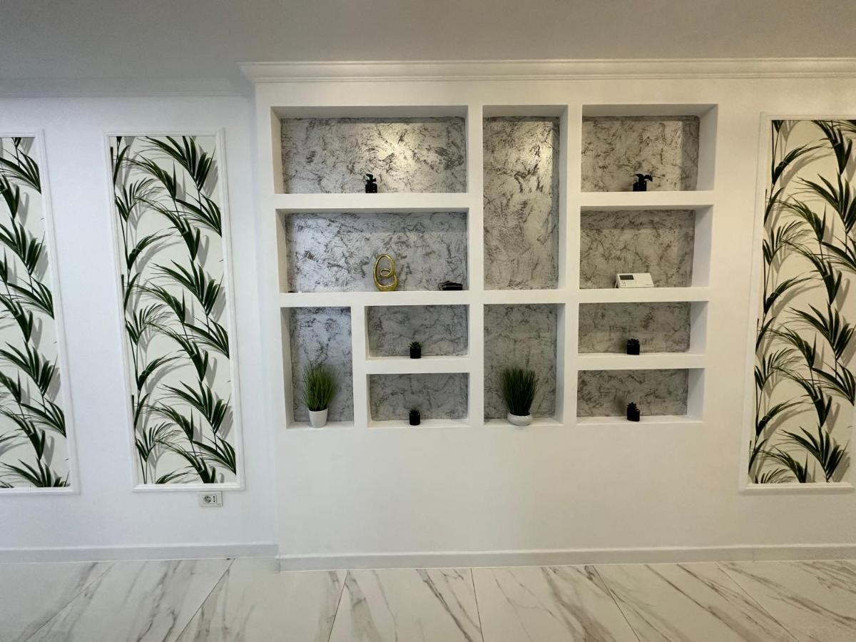 Golden Garden Luxury Apartment In בוקרשט מראה חיצוני תמונה